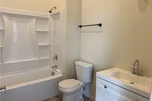 327 Pine St, Pawtucket, RI 02860 - Photo 3