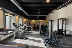 327 Pine St, Pawtucket, RI 02860 - Photo 9