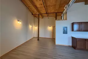 327 Pine St, Pawtucket, RI 02860 - Photo 5