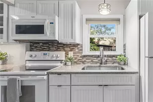 51 Osceola Ave, Narragansett, RI 02882 - Photo 13