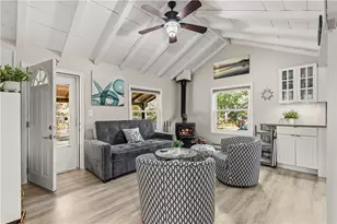 51 Osceola Ave, Narragansett, RI 02882 - Photo 9