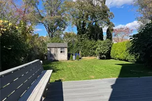 65 Burton St, Bristol, RI 02809 - Photo 21