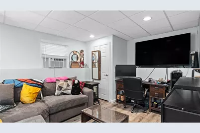 26 Dallas Avenue, Warwick, RI 02889 - Photo 23