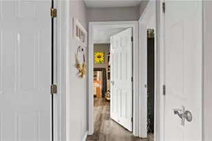 26 Dallas Ave, Warwick, RI 02889 - Photo 15