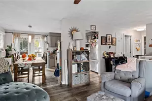 26 Dallas Ave, Warwick, RI 02889 - Photo 9