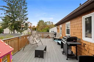 26 Dallas Ave, Warwick, RI 02889 - Photo 29