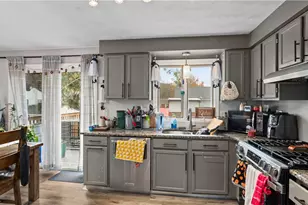 26 Dallas Ave, Warwick, RI 02889 - Photo 11