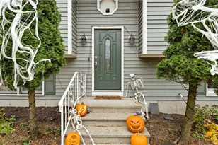 26 Dallas Ave, Warwick, RI 02889 - Photo 5