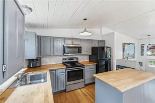 6 Hazelton Rd, Barrington, RI 02806 - Photo 7