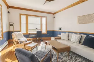 20 Berkeley Ave, Newport, RI 02840 - Photo 3