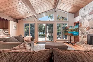 14 Woodlake Dr, Johnston, RI 02919 - Photo 5