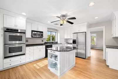 23 Hillview Drive, Westerly, RI 02891 - Photo 5