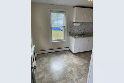 19 Wood Street, Pawtucket, RI 02860 - Photo 11