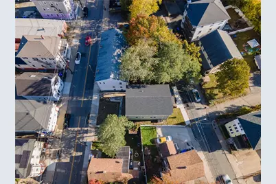 638 Douglas Avenue, Providence, RI 02908 - Photo 17