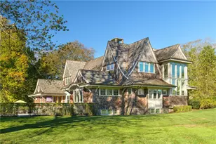 10 Ocean Lawn Ln, Newport, RI 02840 - Photo 3