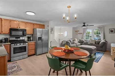 9 Chelmsford Avenue, Warwick, RI 02889 - Photo 5