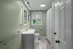 9 Chelmsford Ave, Warwick, RI 02889 - Photo 17