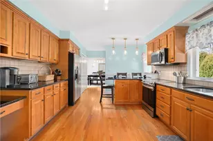 285 School St, Lincoln, RI 02865 - Photo 11