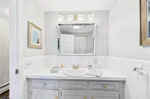 75 Bow St, East Greenwich, RI 02818 - Photo 9