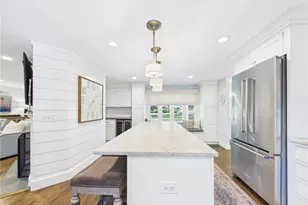 75 Bow St, East Greenwich, RI 02818 - Photo 5