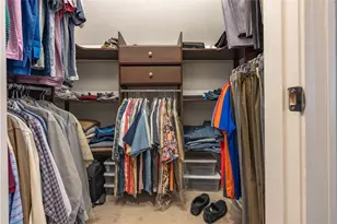 121 Ashbrook Dr, Cranston, RI 02921 - Photo 25