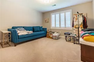 121 Ashbrook Dr, Cranston, RI 02921 - Photo 33