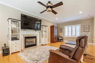 121 Ashbrook Dr, Cranston, RI 02921 - Photo 17