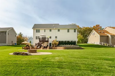 121 Ashbrook Drive, Cranston, RI 02921 - Photo 5