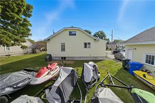 26 Blackburn St, Pawtucket, RI 02861 - Photo 31