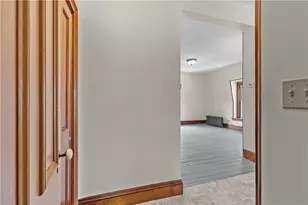 2951 E Main Rd, Portsmouth, RI 02871 - Photo 5