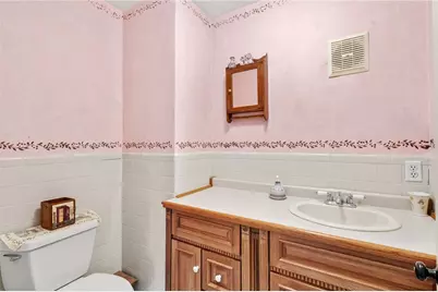 331 Newman Avenue, East Providence, RI 02916 - Photo 11