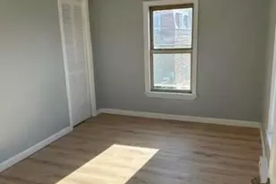 25 School St, West Warwick, RI 02893 - Photo 15