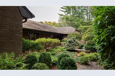 65 Huguenot Drive, East Greenwich, RI 02818 - Photo 5