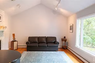 65 Huguenot Dr, East Greenwich, RI 02818 - Photo 25