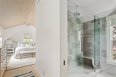 81 Roseneath Avenue, Newport, RI 02840 - Photo 15