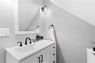 7 Snell Ct, West Warwick, RI 02893 - Photo 21