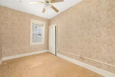 184 Pleasant Street, Providence, RI 02906 - Photo 33