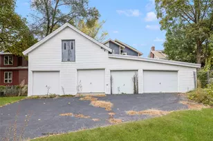 184 Pleasant St, Providence, RI 02906 - Photo 41