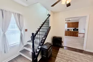 27 Cliffdale Ave, Cranston, RI 02905 - Photo 5