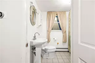 25 Loomis St, Cranston, RI 02920 - Photo 21