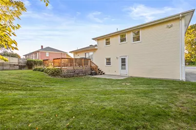 25 Loomis Street, Cranston, RI 02920 - Photo 31