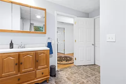 25 Loomis Street, Cranston, RI 02920 - Photo 19