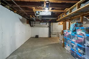 126 Fairfax Dr, Warwick, RI 02888 - Photo 37