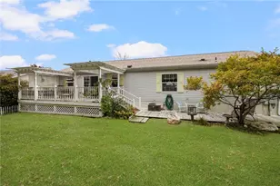 70 Robin Dr, Tiverton, RI 02878 - Photo 33