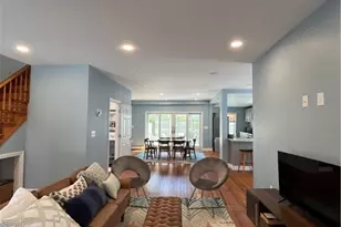 33 Young St, Newport, RI 02840 - Photo 5