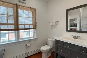 33 Young St, Newport, RI 02840 - Photo 17