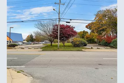 149 W Main Road, Middletown, RI 02842 - Photo 1