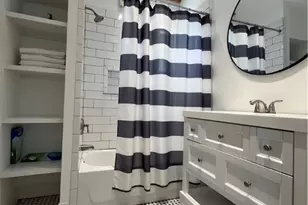 33 Young St, Newport, RI 02840 - Photo 23