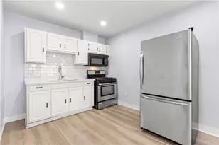 152 Washington St, Central Falls, RI 02863 - Photo 7