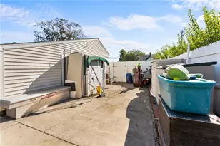 36 Woodbine St, East Providence, RI 02915 - Photo 39